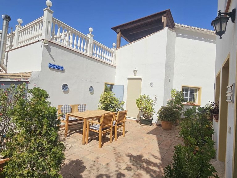 Villa for Sale in Inland Valtocado, Malaga 6