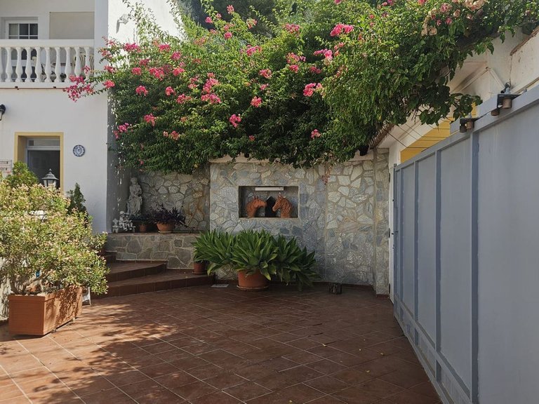 Villa for Sale in Inland Valtocado, Malaga 7