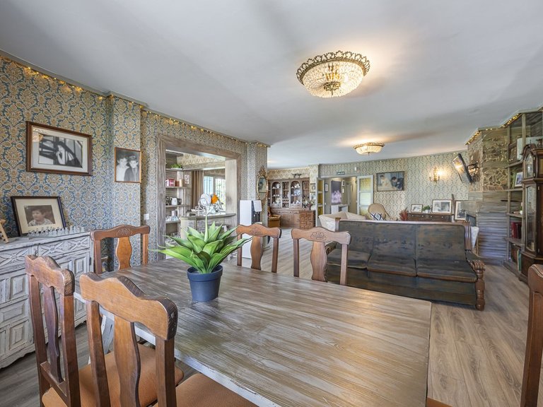 Villa for Sale in Marbella, Malaga 9