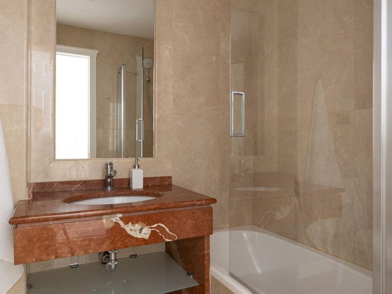 Apartment for Sale in Marbella, Malaga 15