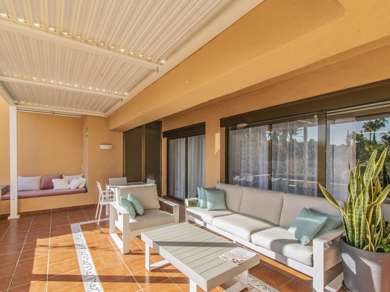 Apartment for Sale in Atalaya, Malaga 10