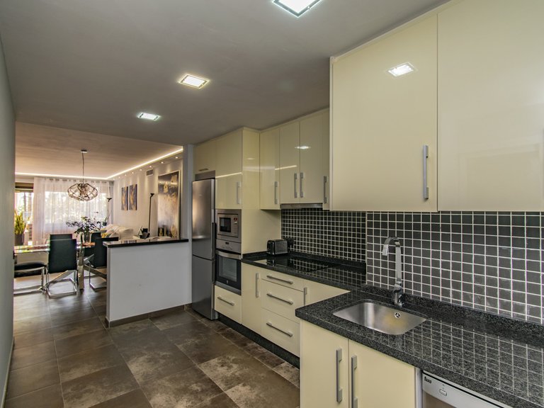 Apartment for Sale in Atalaya, Malaga 12