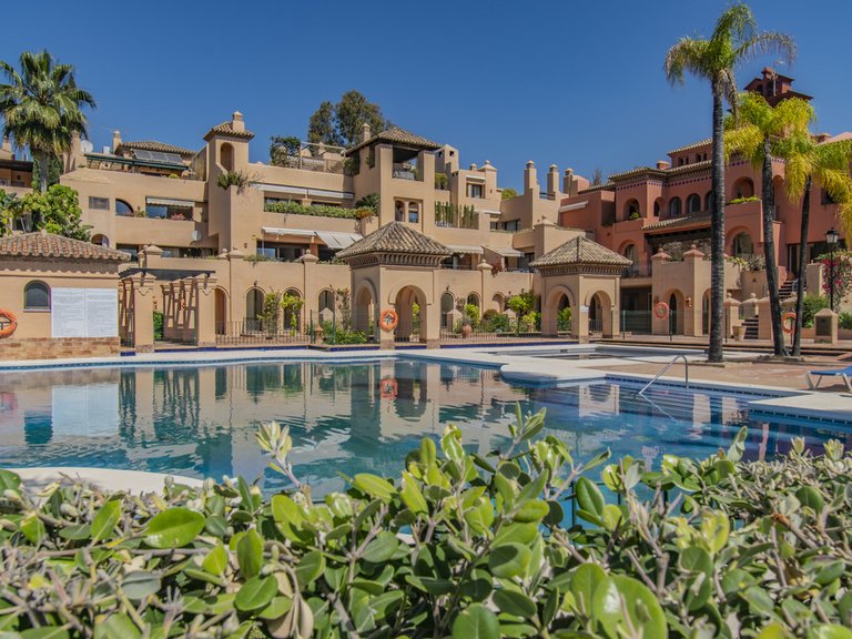 Apartment for Sale in Atalaya, Malaga 17