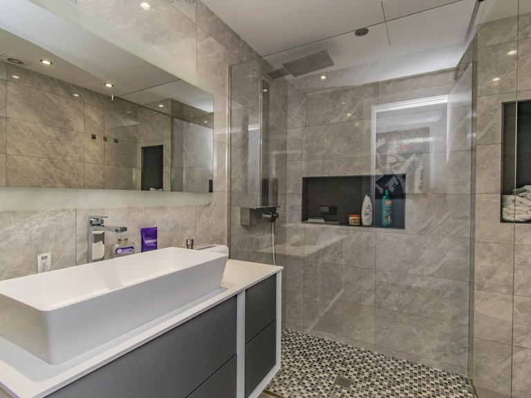 Apartment for Sale in Atalaya, Malaga 19