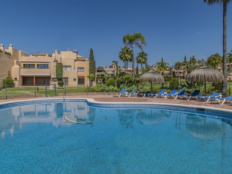 Apartment for Sale in Atalaya, Malaga 27
