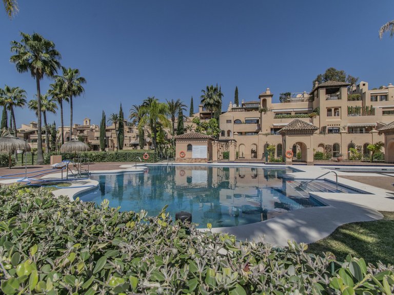 Apartment for Sale in Atalaya, Malaga 6