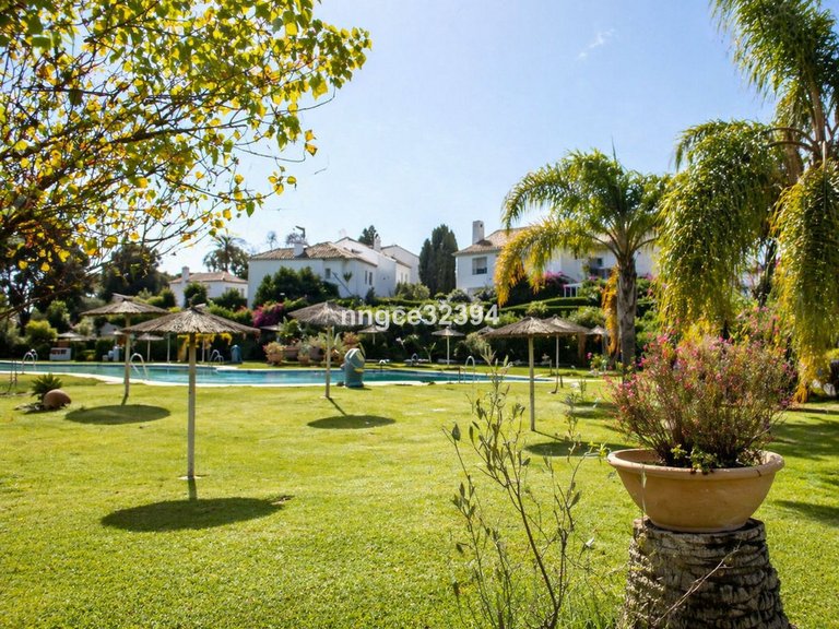 Apartment for Sale in New Golden Mile, Malaga 28