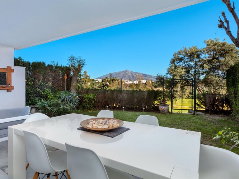 Apartment for Sale in San Pedro De Alcántara, Malaga 4