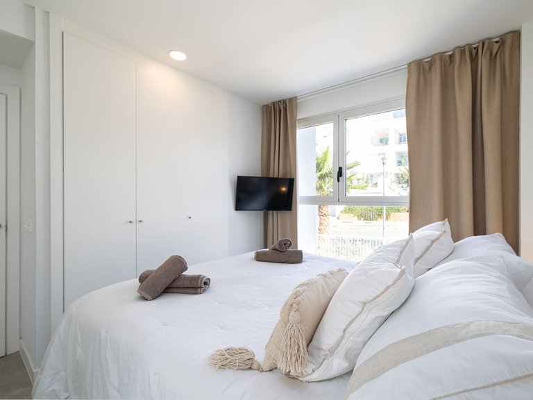 Apartment for Sale in Benalmadena Costa, Malaga 8