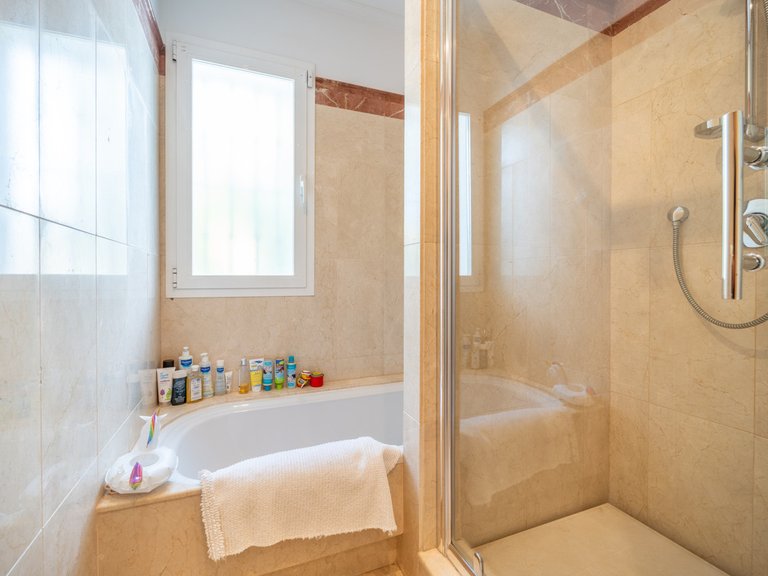 Villa for Sale in Istán, Malaga 22