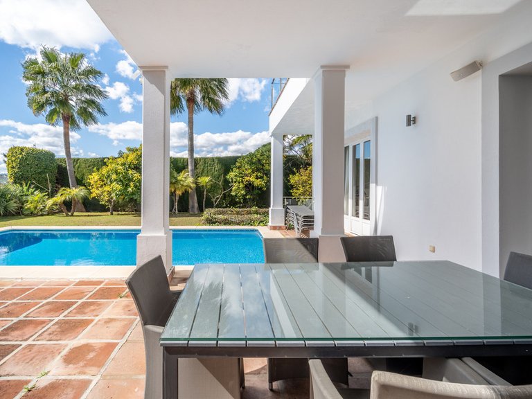 Villa for Sale in Istán, Malaga 26