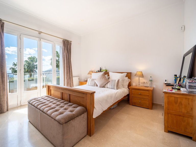 Villa for Sale in Istán, Malaga 8