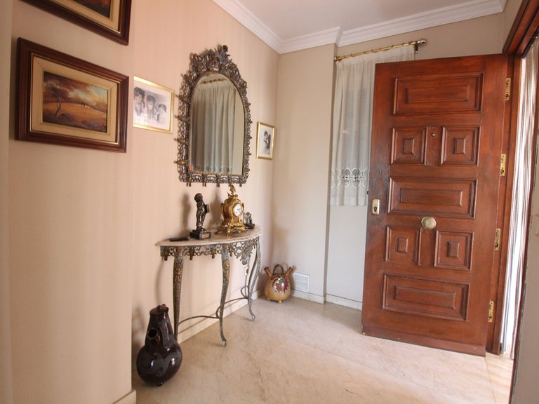 Villa for Sale in Nueva Andalucía, Malaga 13