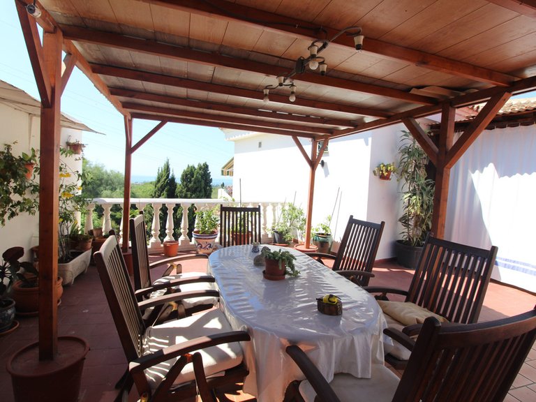 Villa for Sale in Nueva Andalucía, Malaga 2