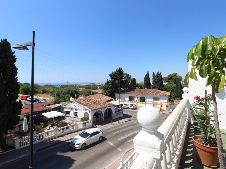 Villa for Sale in Nueva Andalucía, Malaga 24