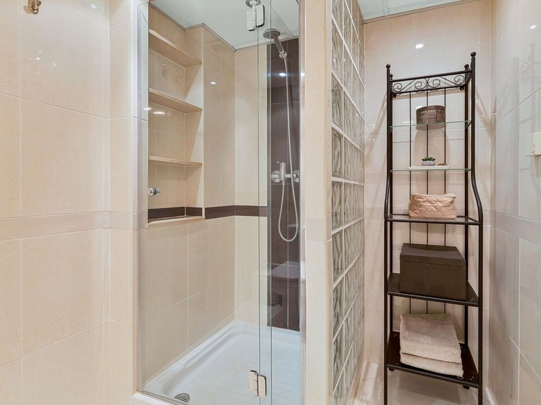 Apartment for Sale in Fuengirola, Malaga 13