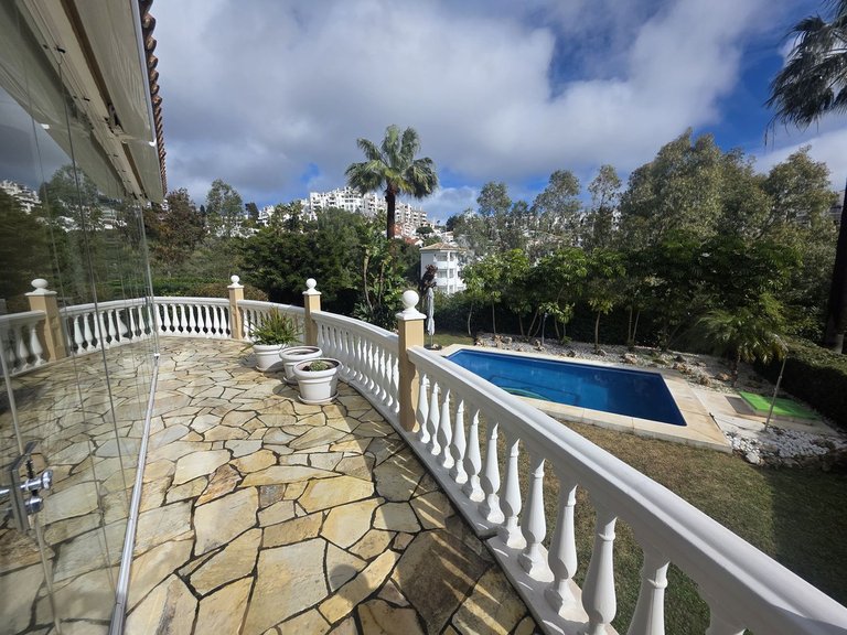Villa for Sale in Calahonda, Malaga 12
