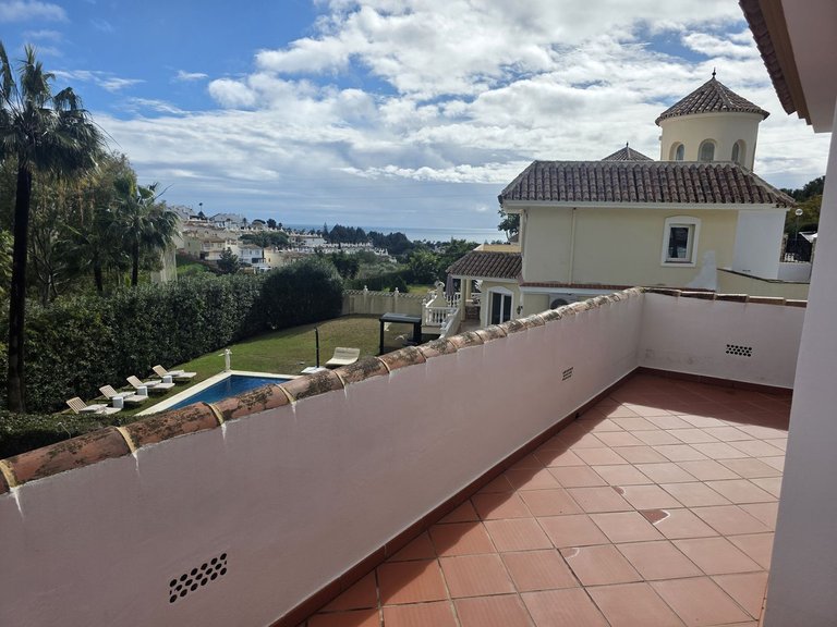 Villa for Sale in Calahonda, Malaga 19