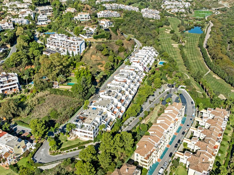 Apartment for Sale in La Quinta, Malaga 51