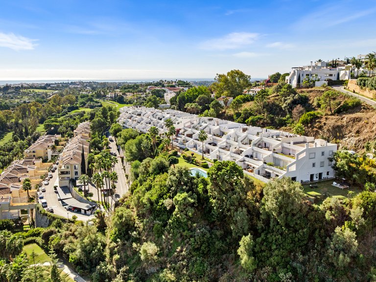 Apartment for Sale in La Quinta, Malaga 52
