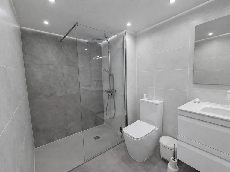 Apartment for Sale in La Duquesa, Malaga 11