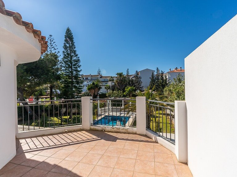 Villa for Sale in Marbesa, Malaga 17