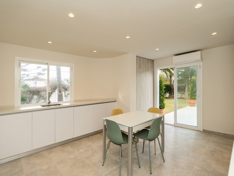 Villa for Sale in Marbesa, Malaga 23