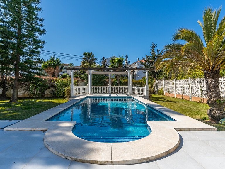 Villa for Sale in Marbesa, Malaga 27