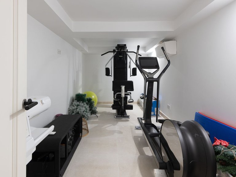Villa for Sale in Puerto Banús, Malaga 21