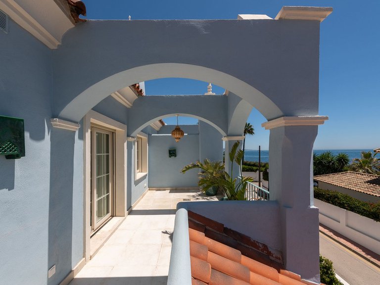 Villa for Sale in Puerto Banús, Malaga 30