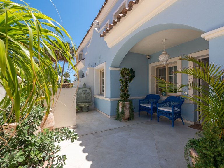 Villa for Sale in Puerto Banús, Malaga 34