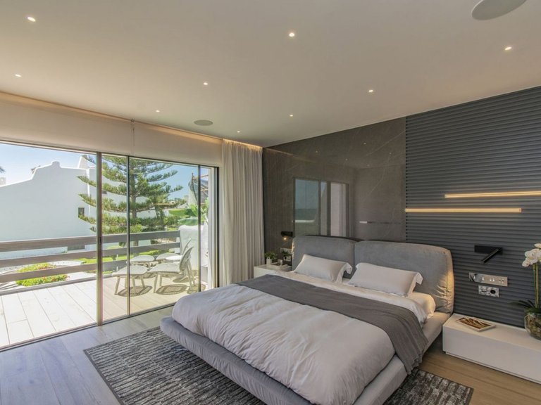 Villa for Sale in Puerto Banús, Malaga 19