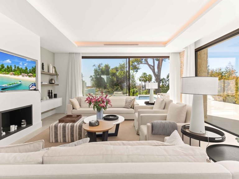 Villa for Sale in San Pedro De Alcántara, Malaga 3