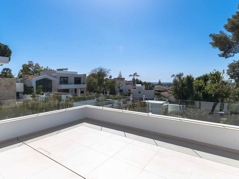 Villa for Sale in San Pedro De Alcántara, Malaga 49