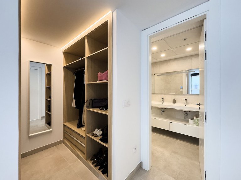Apartment for Sale in Fuengirola, Malaga 10