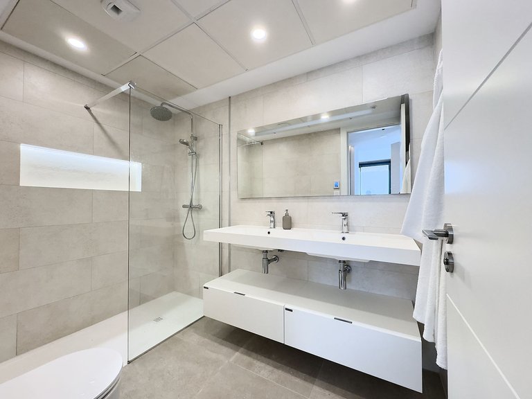 Apartment for Sale in Fuengirola, Malaga 11