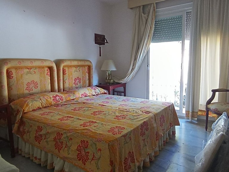 Apartment for Sale in Guadalmina Baja, Malaga 11
