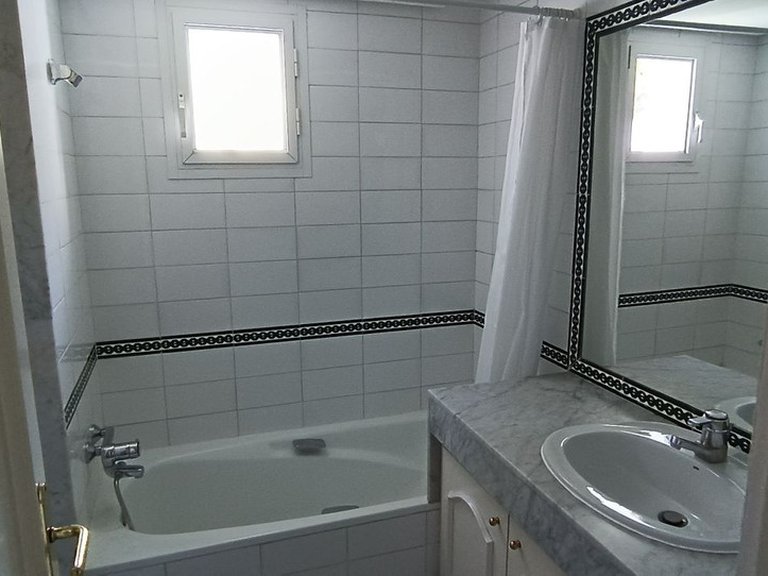 Apartment for Sale in Guadalmina Baja, Malaga 14