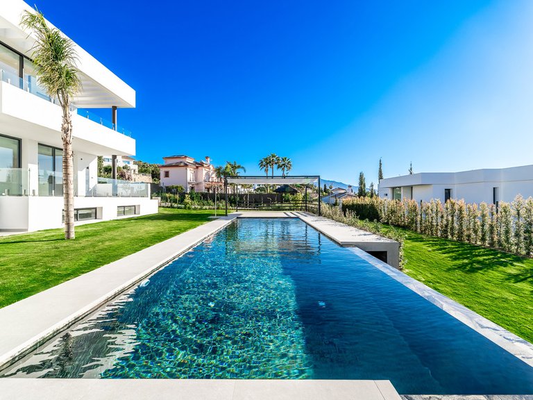 Villa for Sale in Costa del Sol Benahavís, Malaga 4