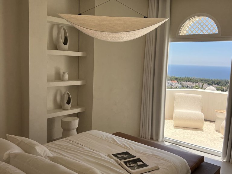 Penthouse for Sale in The Golden Mile, Malaga 12