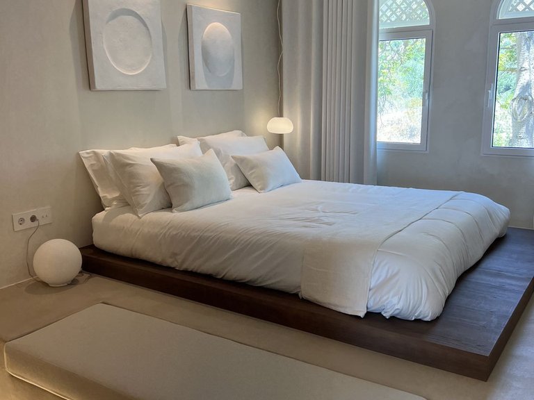 Penthouse for Sale in The Golden Mile, Malaga 15