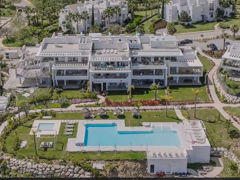 Apartment for Sale in Estepona, Malaga 1