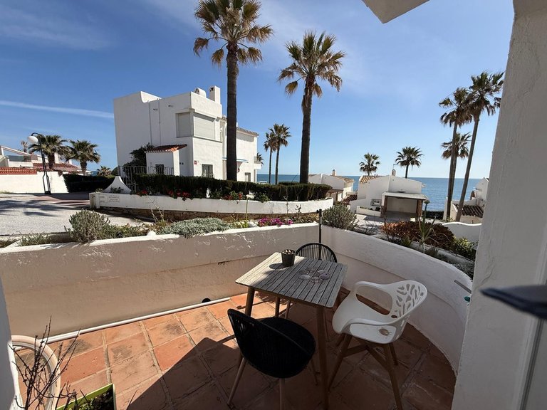 Villa for Sale in Calahonda, Malaga 1