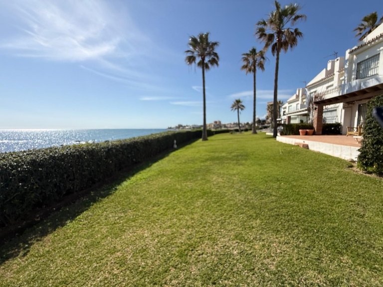 Villa for Sale in Calahonda, Malaga 18