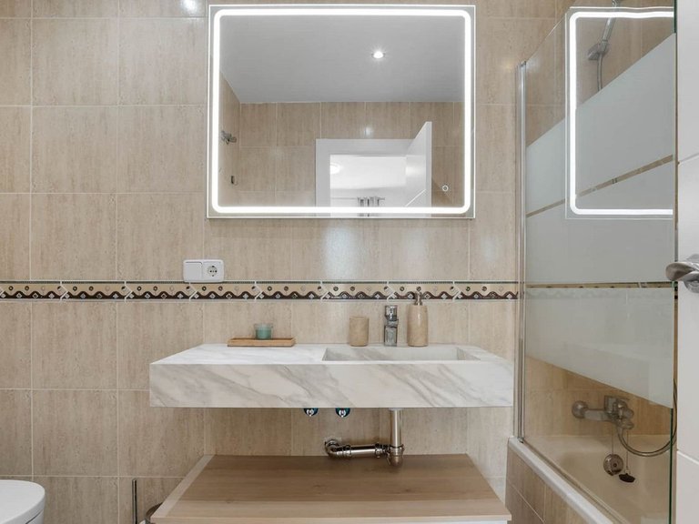 Villa for Sale in Marbella, Malaga 27