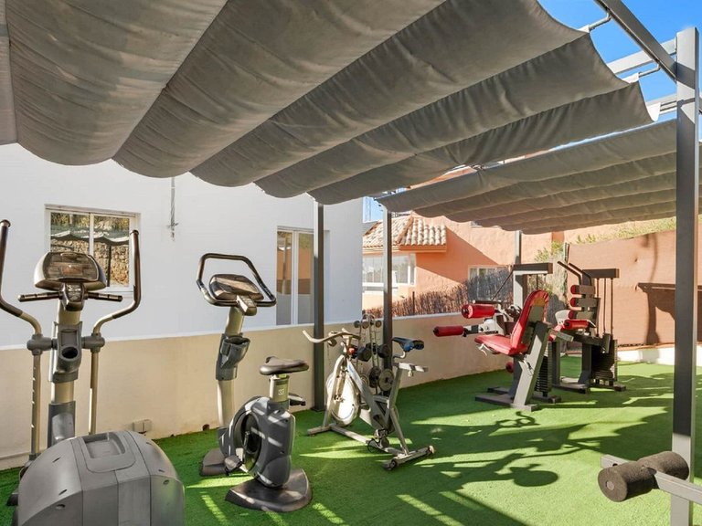 Villa for Sale in Marbella, Malaga 30