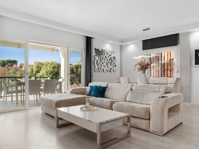 Villa for Sale in Marbella, Malaga 4