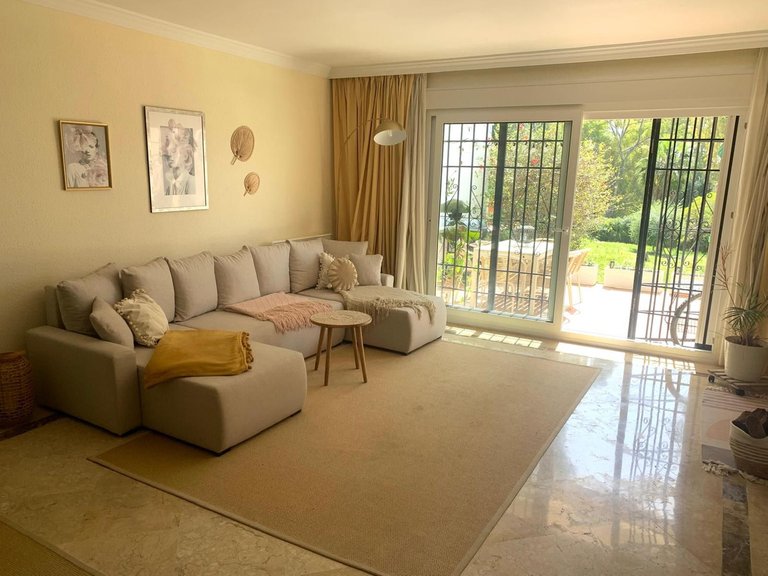 Villa for Sale in Estepona, Malaga 5