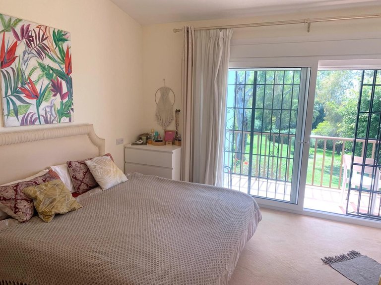 Villa for Sale in Estepona, Malaga 8