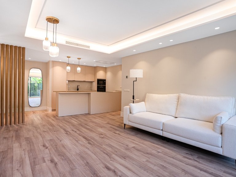 Apartment for Sale in San Pedro De Alcántara, Malaga 2